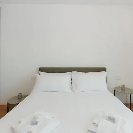 Апартаменты Gohost - Terrace Walking Distance From Station Милан